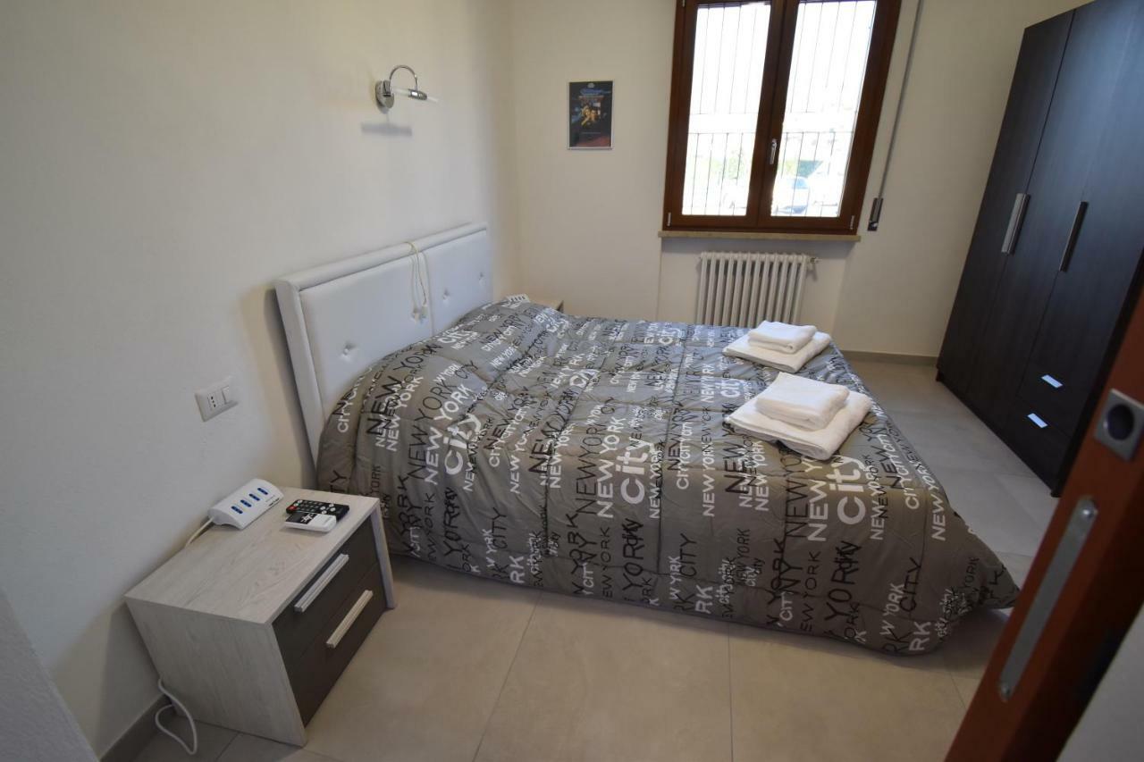 Mem House - Tra Il Lago Di Garda E Verona Castelnuovo del Garda Exterior photo